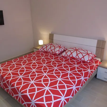 House * Μεντουλίν